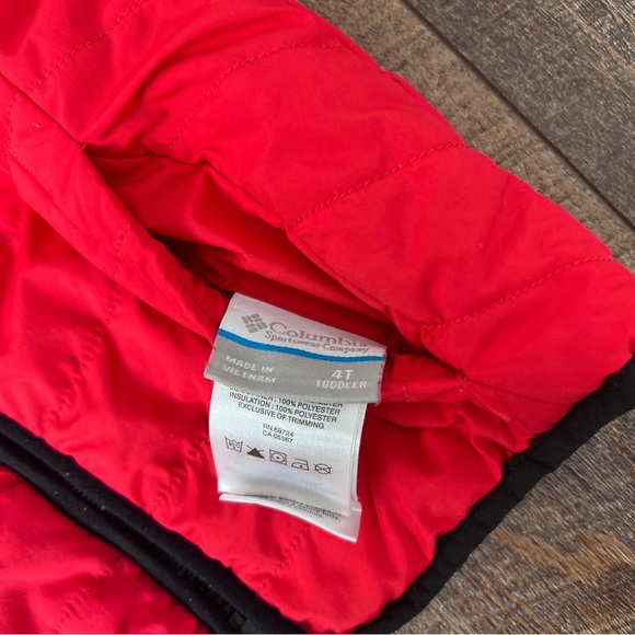 Reversible packable coat - Picture 2 of 4